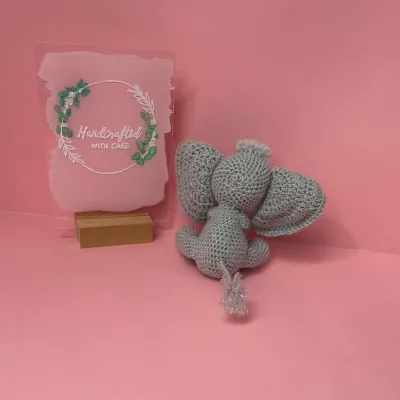 Baby elephant crochet toy 3