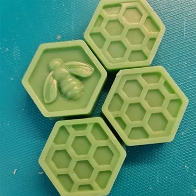 Bora bora honeycomb soy wax melts 4