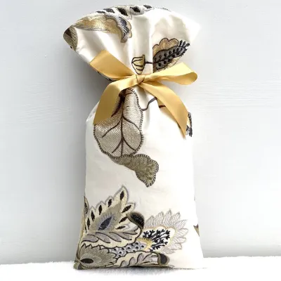 Cream Gift Bag - Grey Floral Embroidery 3
