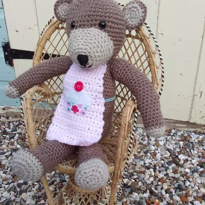 Crochet vintage style teddy Bear with ap 2