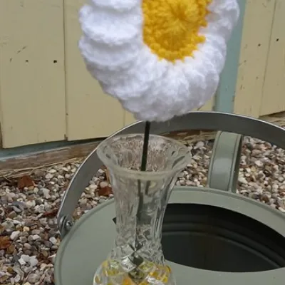 Daisy crochet immatation flower in cryst 4