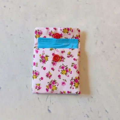 Discreet Sanitary Pouch Spring Flowers 4