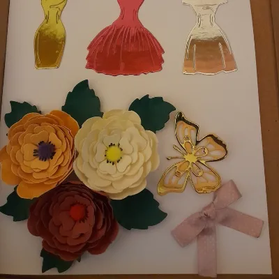 Dresses And Flowers Best Wishes Card. 3