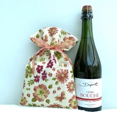 Eco Friendly Floral Fabric Gift Bag Size 6