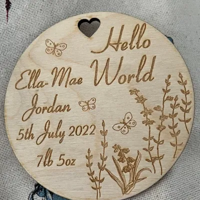 Engraved wooden Baby announcement, Hello 2