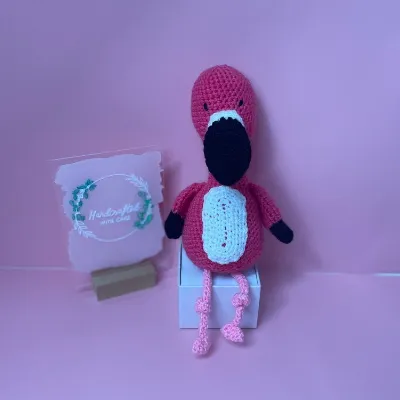 Flamingo crochet toy 1