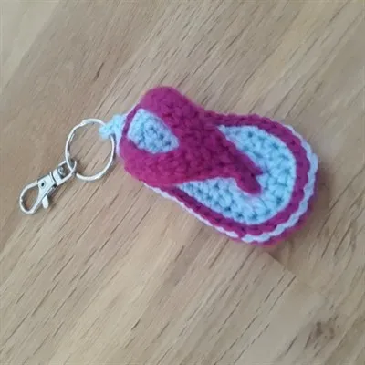 Flip flop keyring