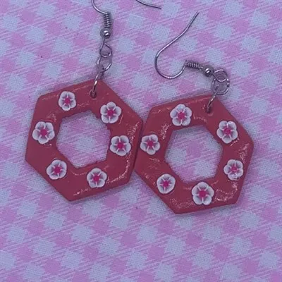 Geometric spring fling dangles hexagon 2