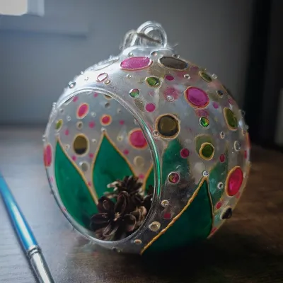 Hand Painted Glass Art Decor Baubles 1