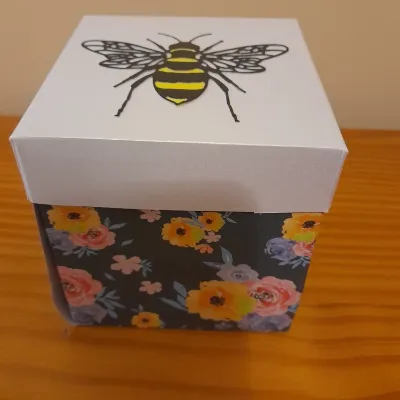 Handmade Exploding Box Flowers inside 1