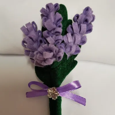 Handmade felt Lilac flowers on a leaf  b 1