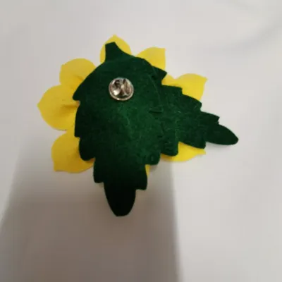 Handmade Felt Sunflower Broach gift idea 4