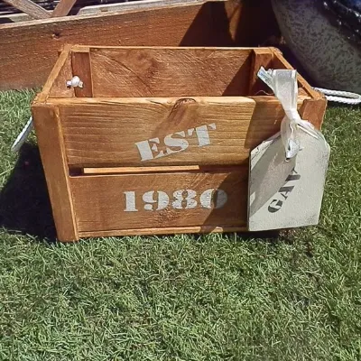 Handmade personalised date crates 4