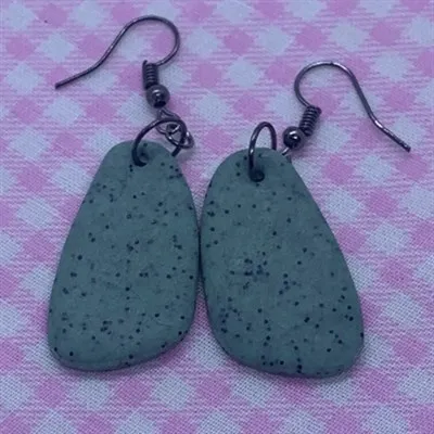 Irregular teardrop dangles spring fling basalt 2