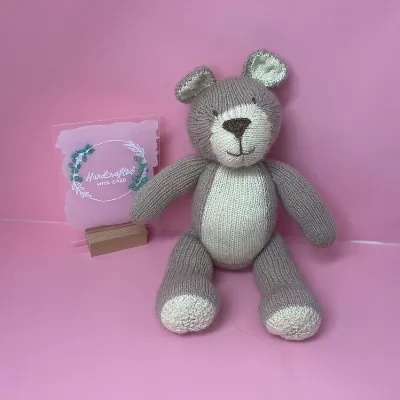 Knitted teddy bear 1