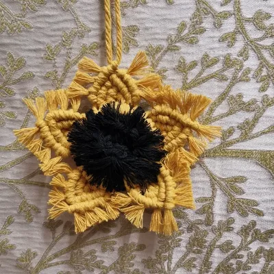 Macramé Sunflower wall hanging cotton co 1