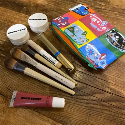 Oil Cloth Make Up Bag (758) 1