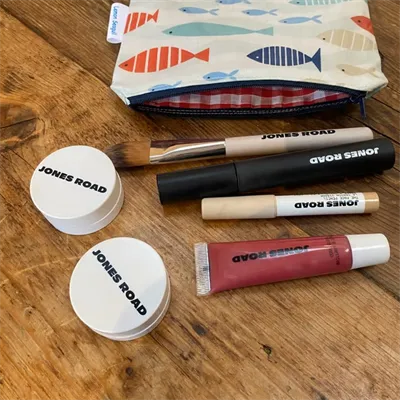 Oil Cloth Make Up Bag (775) 1