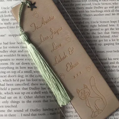 Personalised bookmark, wooden engraved t 2
