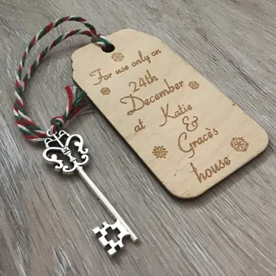 Personalised Santa key wooden engraved C 5