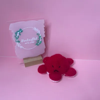 Reversible mood octopus crochet toy 2