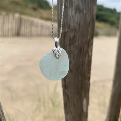 Sea Glass and Silver Necklace (690) 1