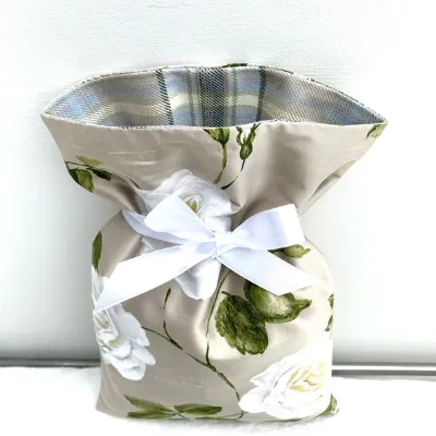 Silk Gift Bag with White Printed Roses Ribbon 6