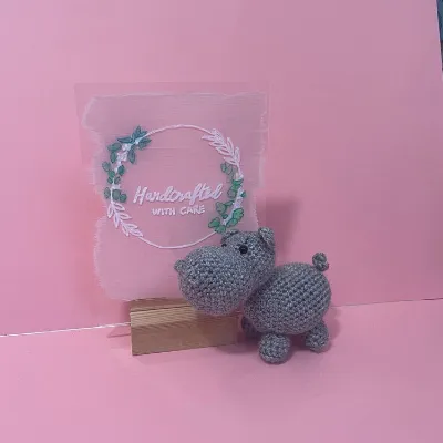 Small crochet hippo toy 1