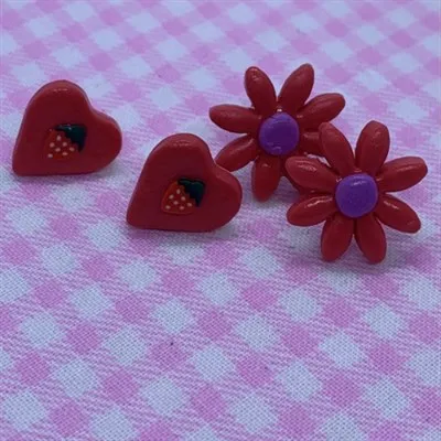 Spring fling Daisy fruit duo studs