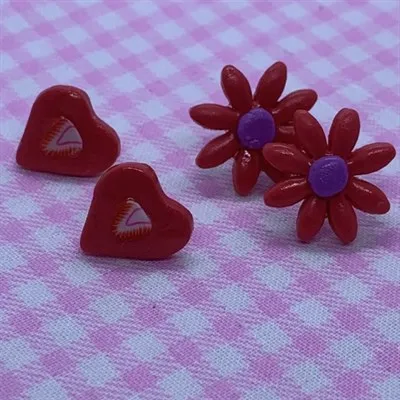 Spring fling Daisy fruit duo studs strawberry slice 2