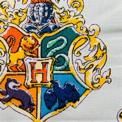 Hogwarts Crest