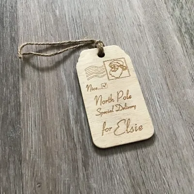 Wooden engraved personalised gift tag, s 4