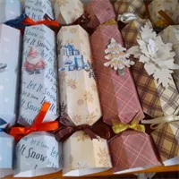 6 Printed Handmade Christmas Crackers