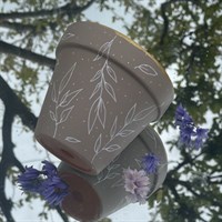 Beige Leaf 11cm Terracotta Plant Pot