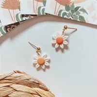 Boho Simplistic Daisy Dangle Earrings gallery shot 9