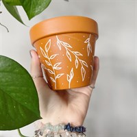 Dainty White Leaf 11cm Terracotta Pot