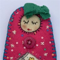 Dina Sweet Pea Magnet