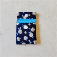 Discreet Sanitary Pouch Daisies 1