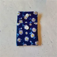 Discreet Sanitary Pouch Daisies 4