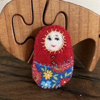 Dora Mini Brooch