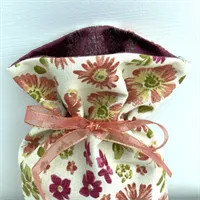 Eco Friendly Floral Fabric Gift Bag Lining and Ribbon 10