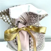 Gift Bag Linen with Patterned Embroidery Pink Lining and Bow 7