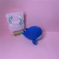 Knitted whale toy 1