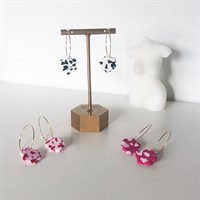 L O T T I E flower hoops