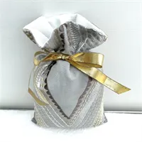 Patterned Embroidery Linen Gift Bag Lining and bow 4