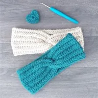 Twisted crochet headband / ear warmers