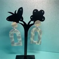 Water Illusion Window Dangles round arch